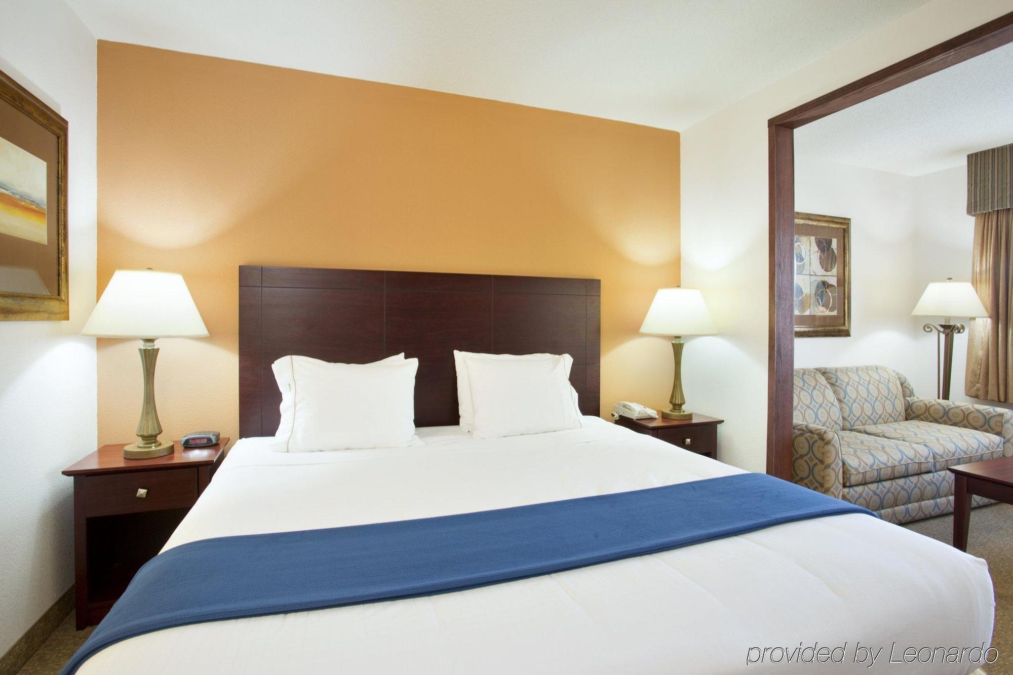 Holiday Inn Express Chicago Northwest-Vernon Hills By Ihg Zimmer foto